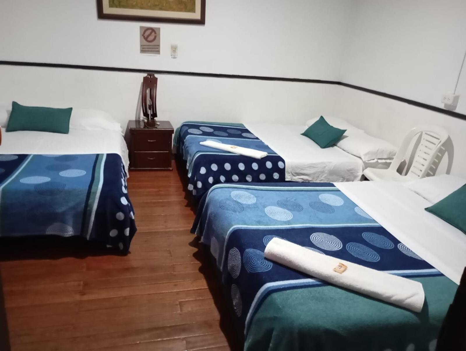 Hotel Colonial Armenia Esterno foto